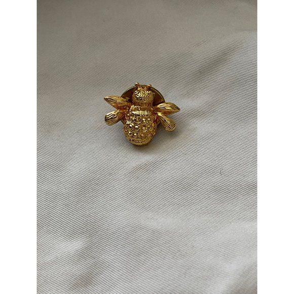Vintage Gold Tone Bumble Bee Lapel Pin/Brooch - Picture 2 of 11